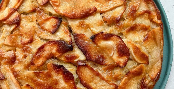 Prăjitură franțuzească cu mere