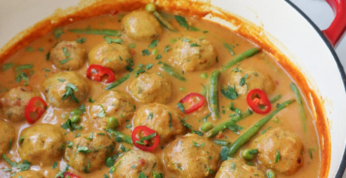 Chifteluțe cu sos curry